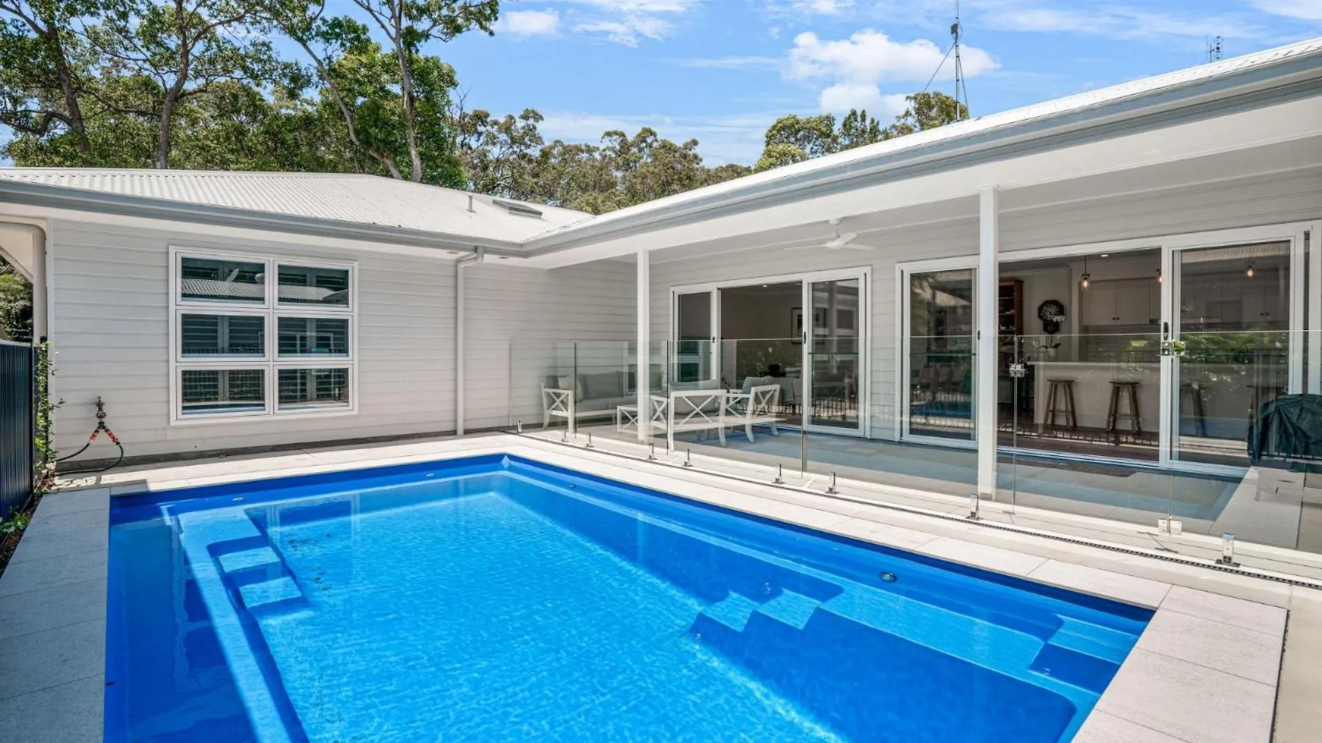 11 Esprit Drive - Rainbow Shores. Swimming Pool - Wifi - Walk To Beach Rainbow Beach