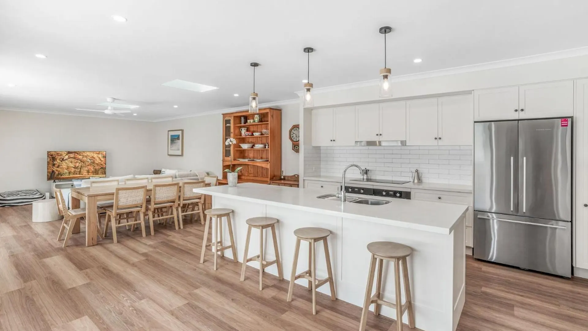 Dom wakacyjny 11 Esprit Drive - Rainbow Shores. Swimming Pool - Wifi - Walk To Beach Rainbow Beach