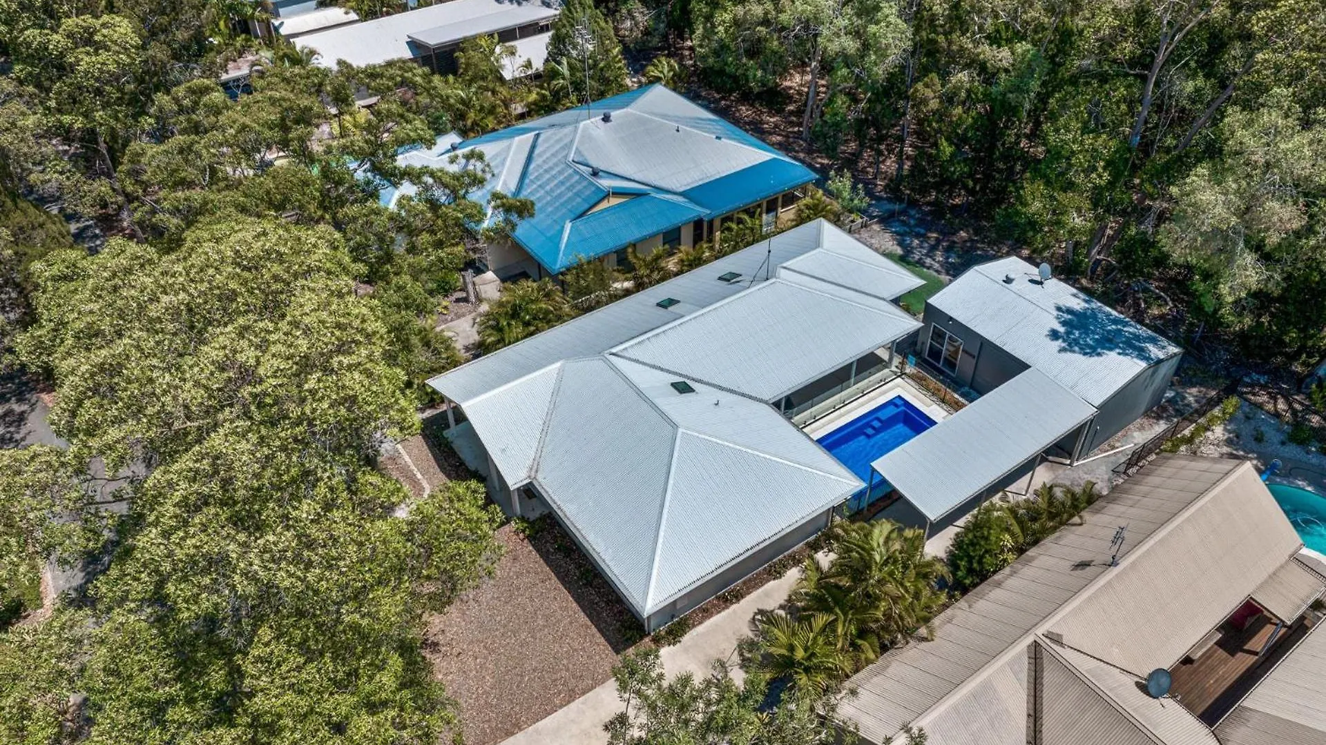 Dom wakacyjny 11 Esprit Drive - Rainbow Shores. Swimming Pool - Wifi - Walk To Beach Rainbow Beach